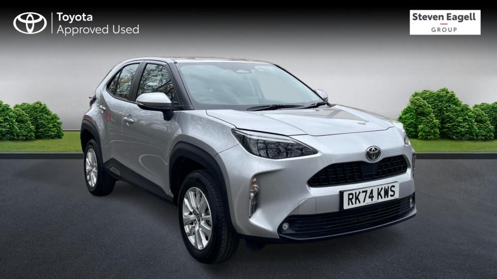 Main listing image - Toyota Yaris Cross