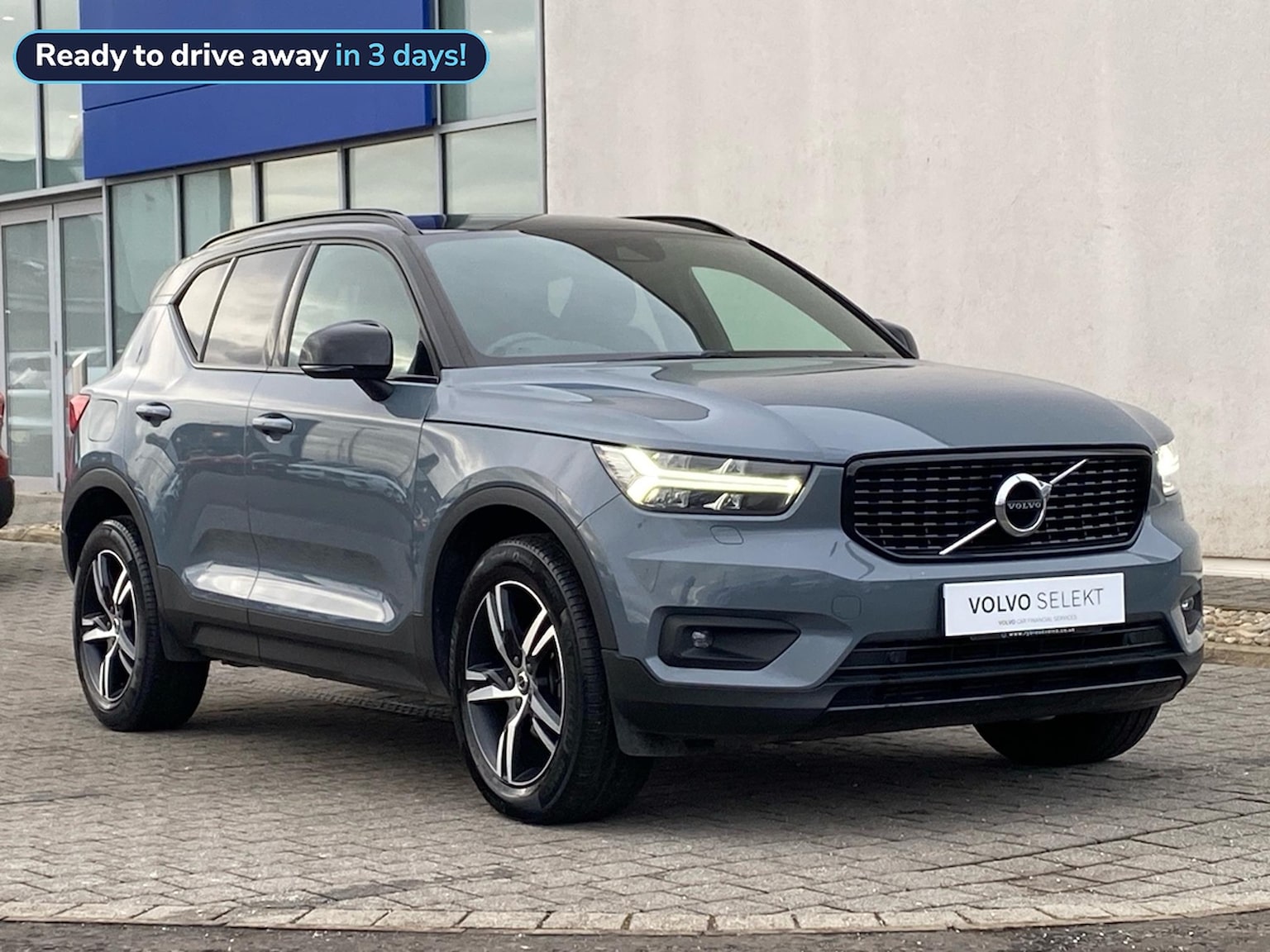 Main listing image - Volvo XC40