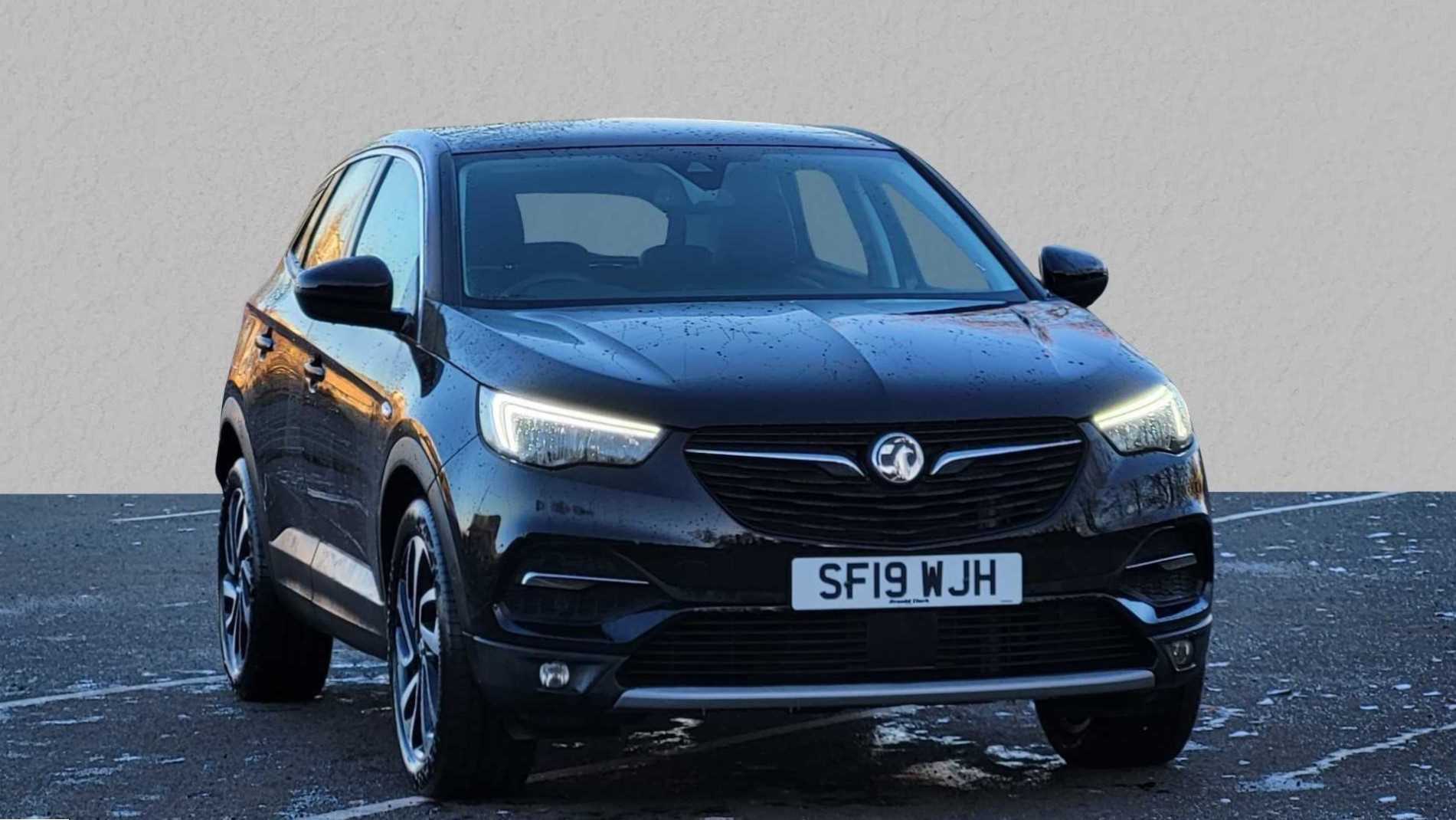 Main listing image - Vauxhall Grandland X