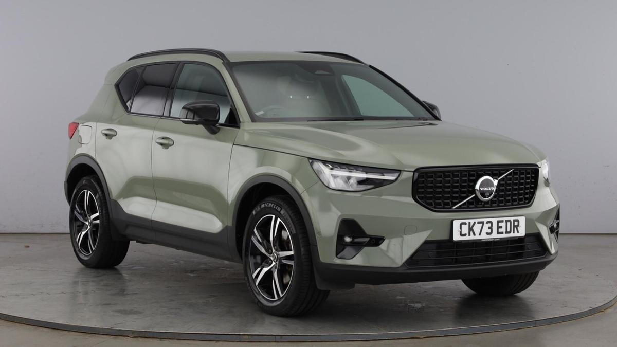 Main listing image - Volvo XC40