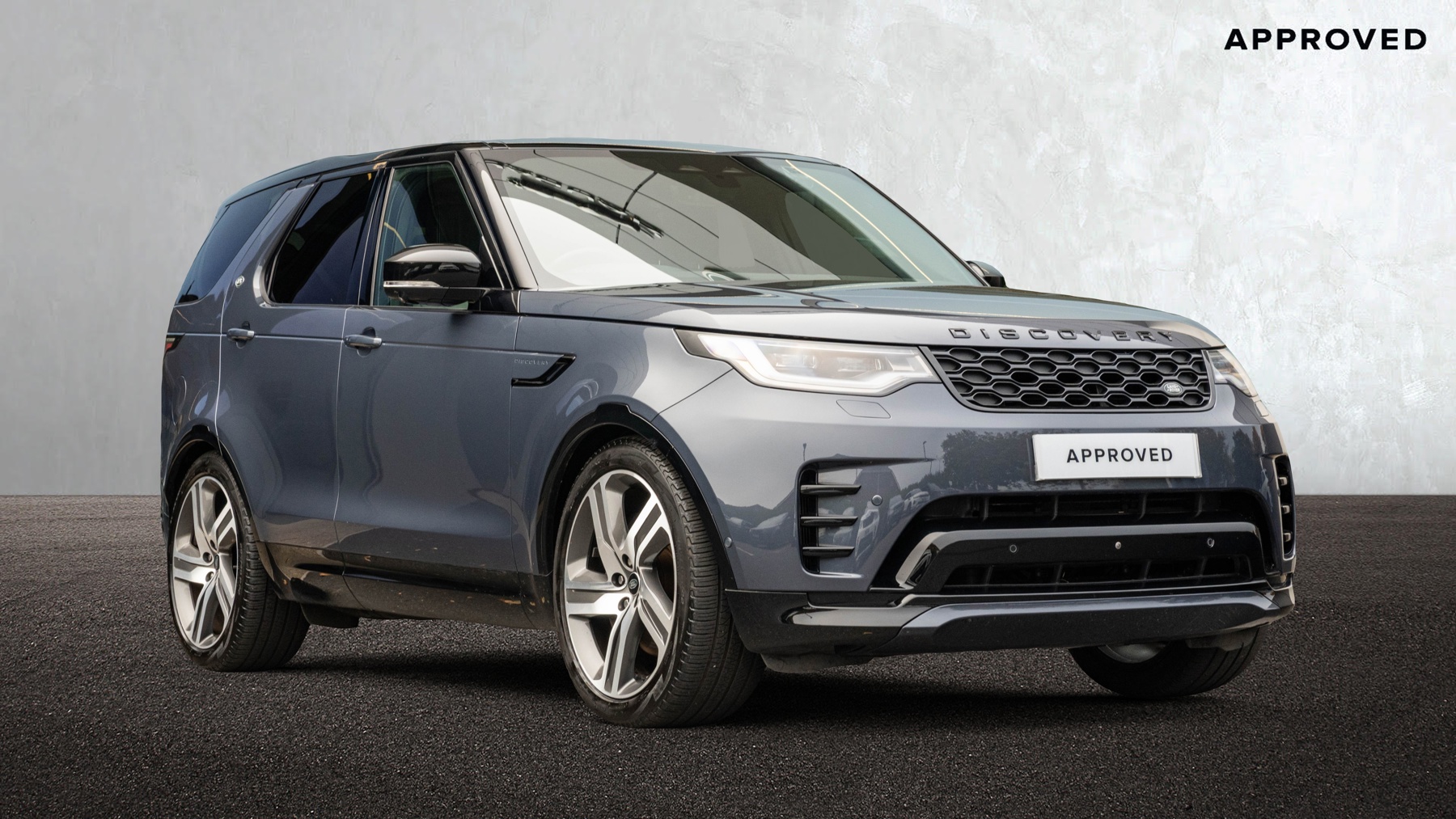 Main listing image - Land Rover Discovery