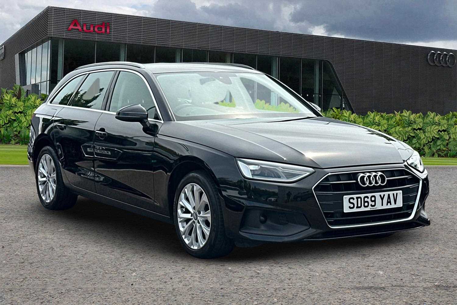 Main listing image - Audi A4 Avant