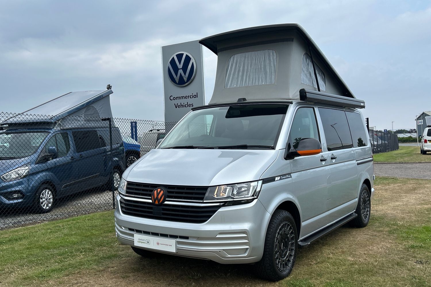 Main listing image - Volkswagen Transporter