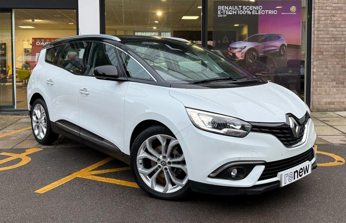 Main listing image - Renault Grand Scenic