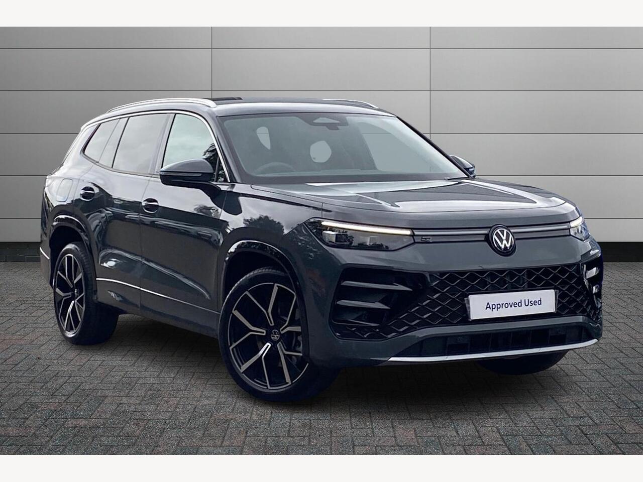 Main listing image - Volkswagen Tayron