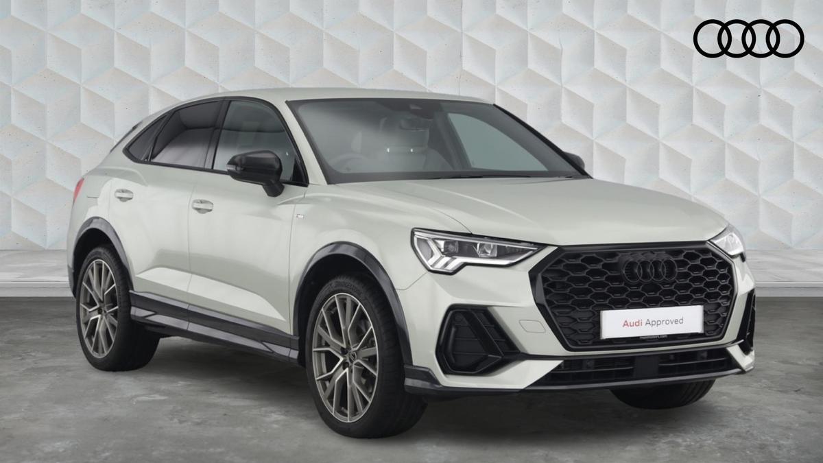 Main listing image - Audi Q3