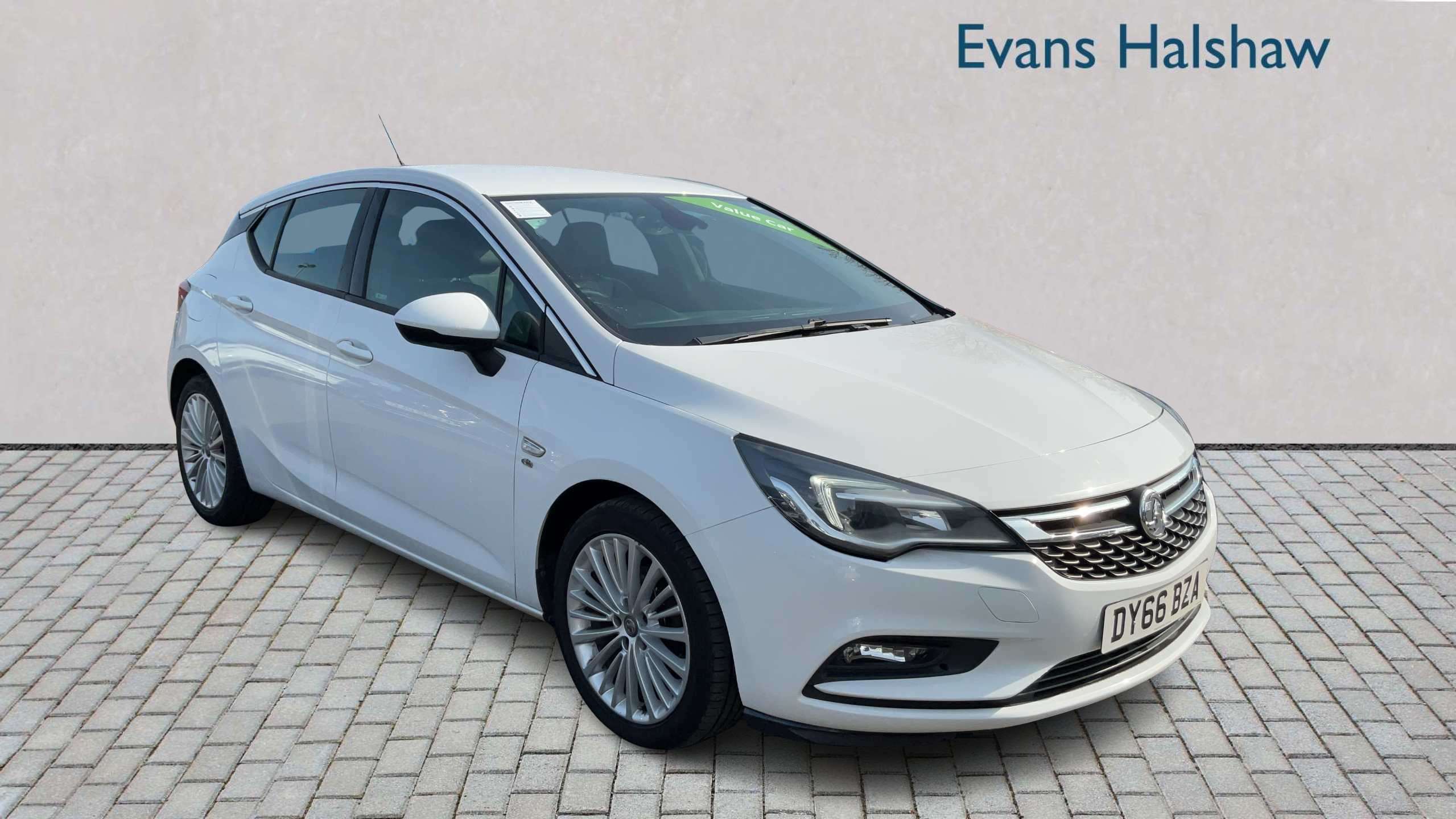Main listing image - Vauxhall Astra