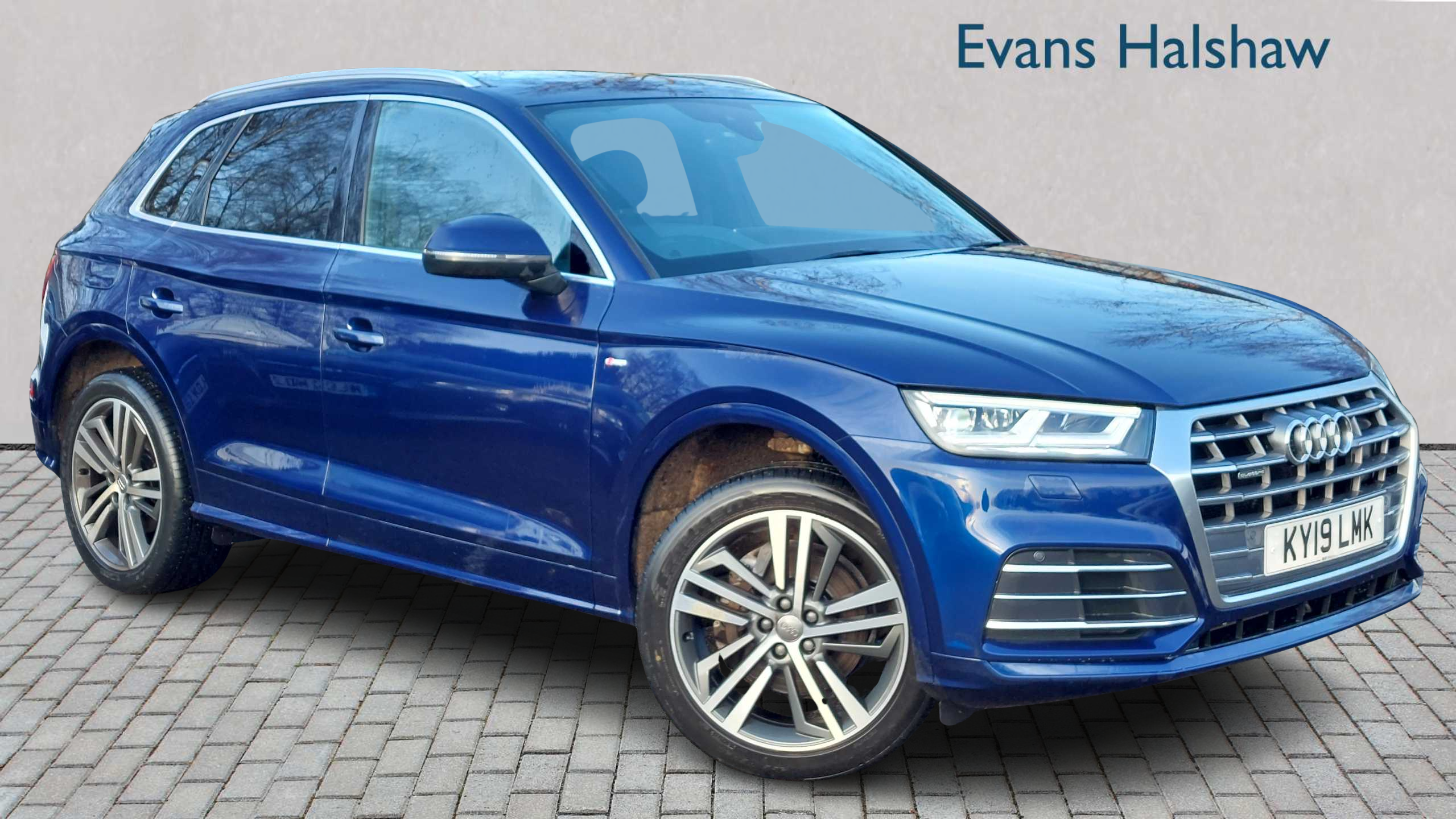 Main listing image - Audi Q5