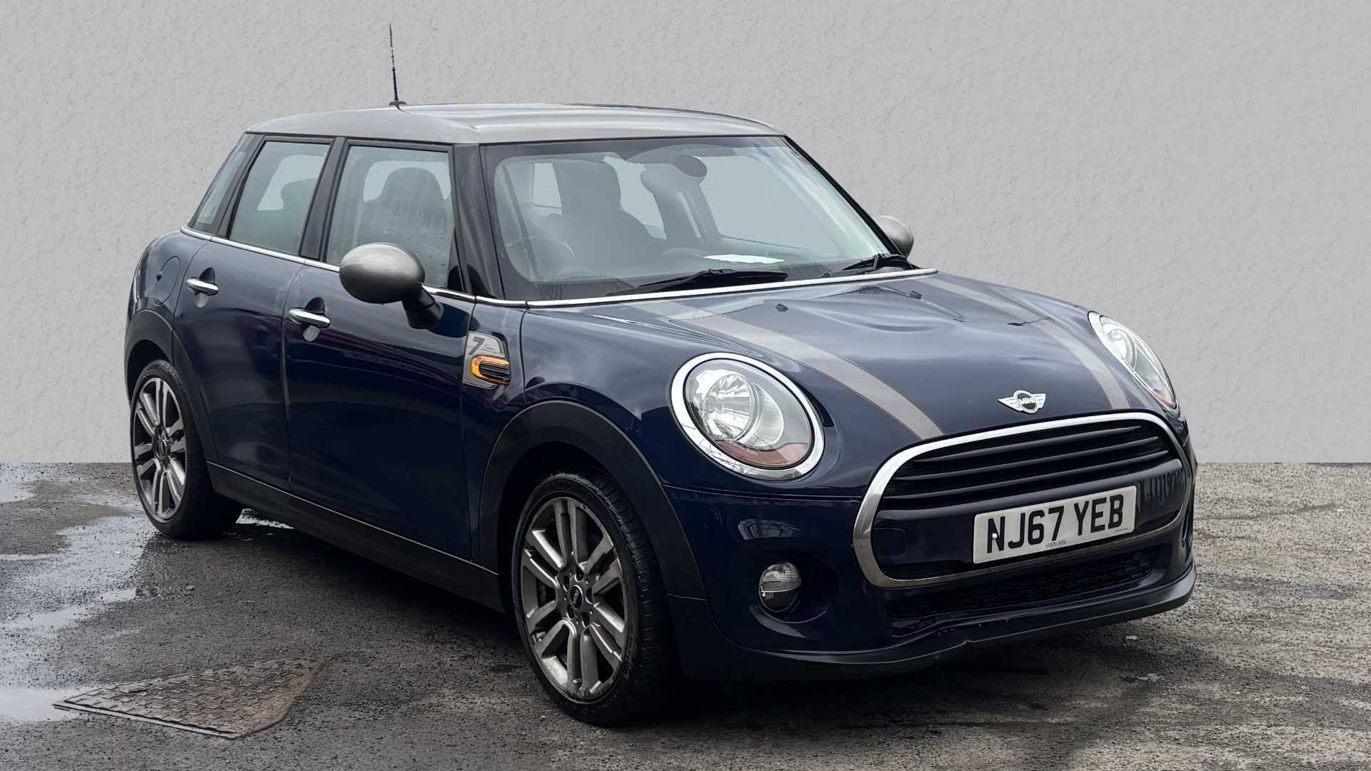 Main listing image - MINI Hatchback 5dr