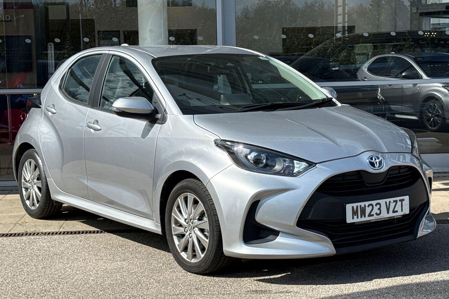 Main listing image - Toyota Yaris