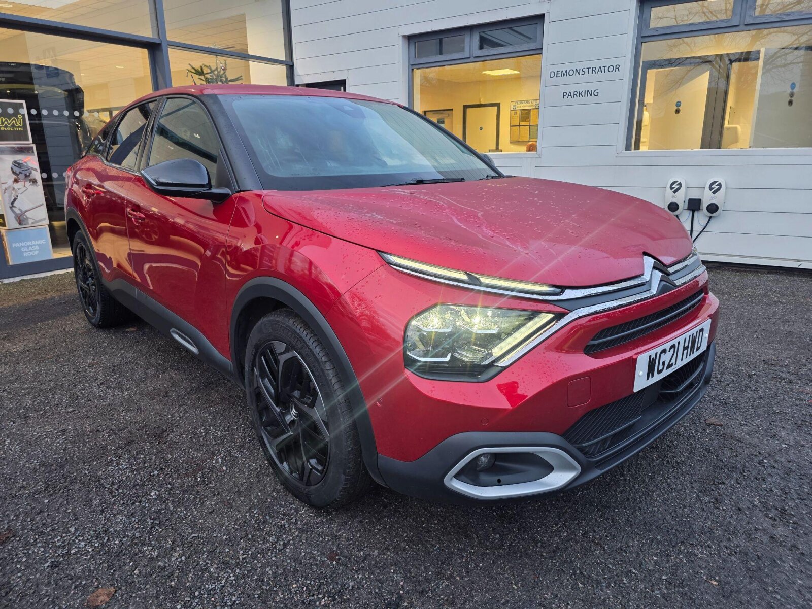 Main listing image - Citroen C4