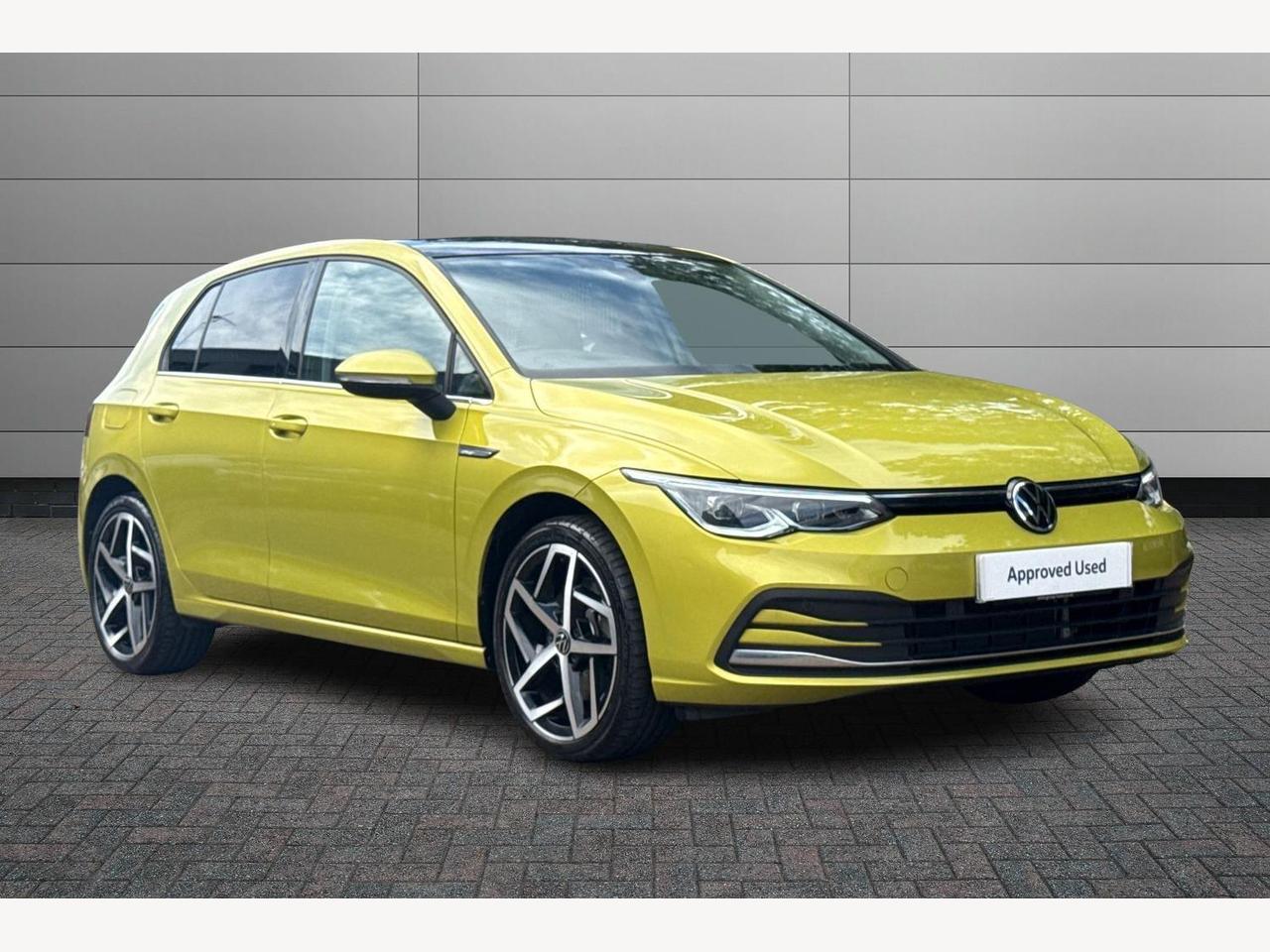 Main listing image - Volkswagen Golf