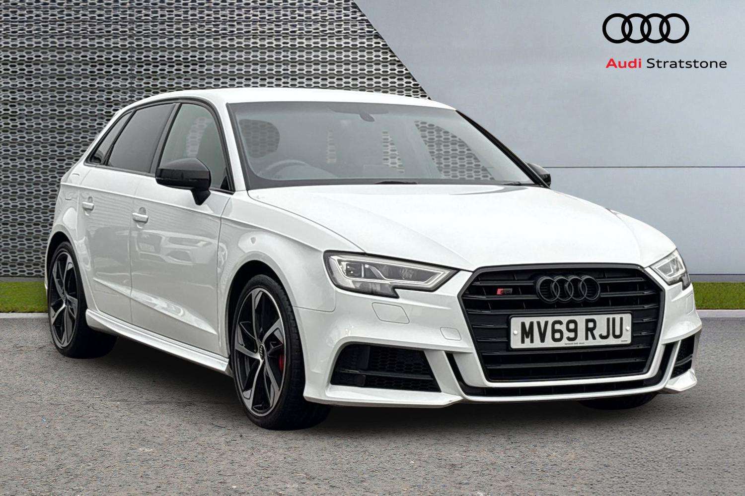Main listing image - Audi S3