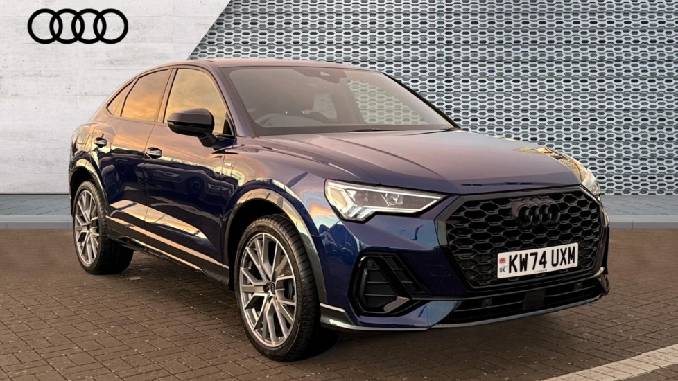 Main listing image - Audi Q3