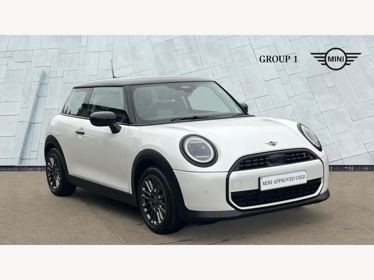 Main listing image - MINI Hatchback