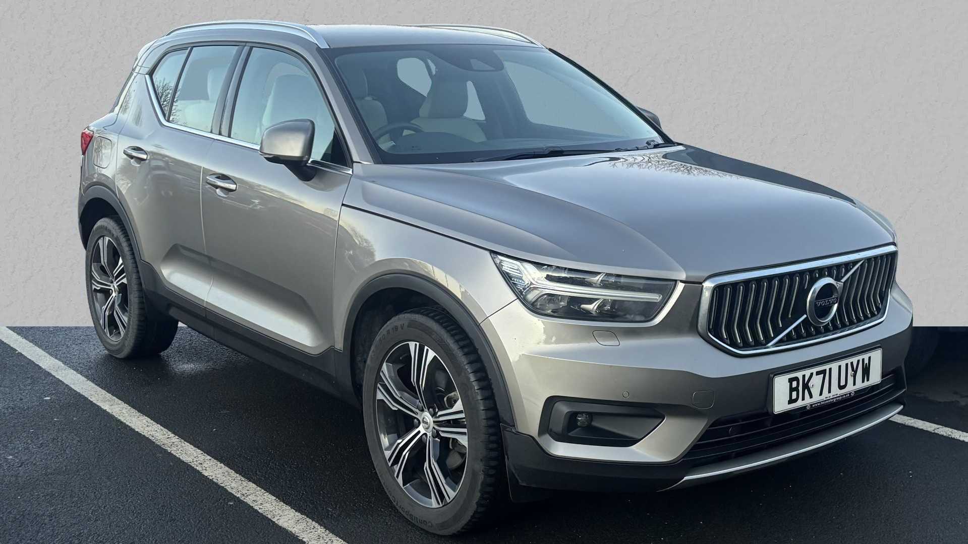 Main listing image - Volvo XC40