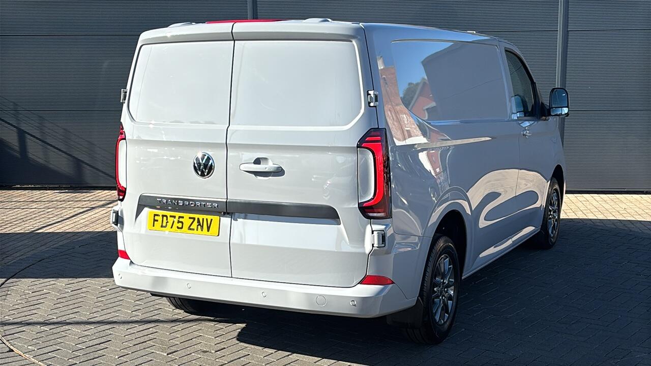 Main listing image - Volkswagen Transporter