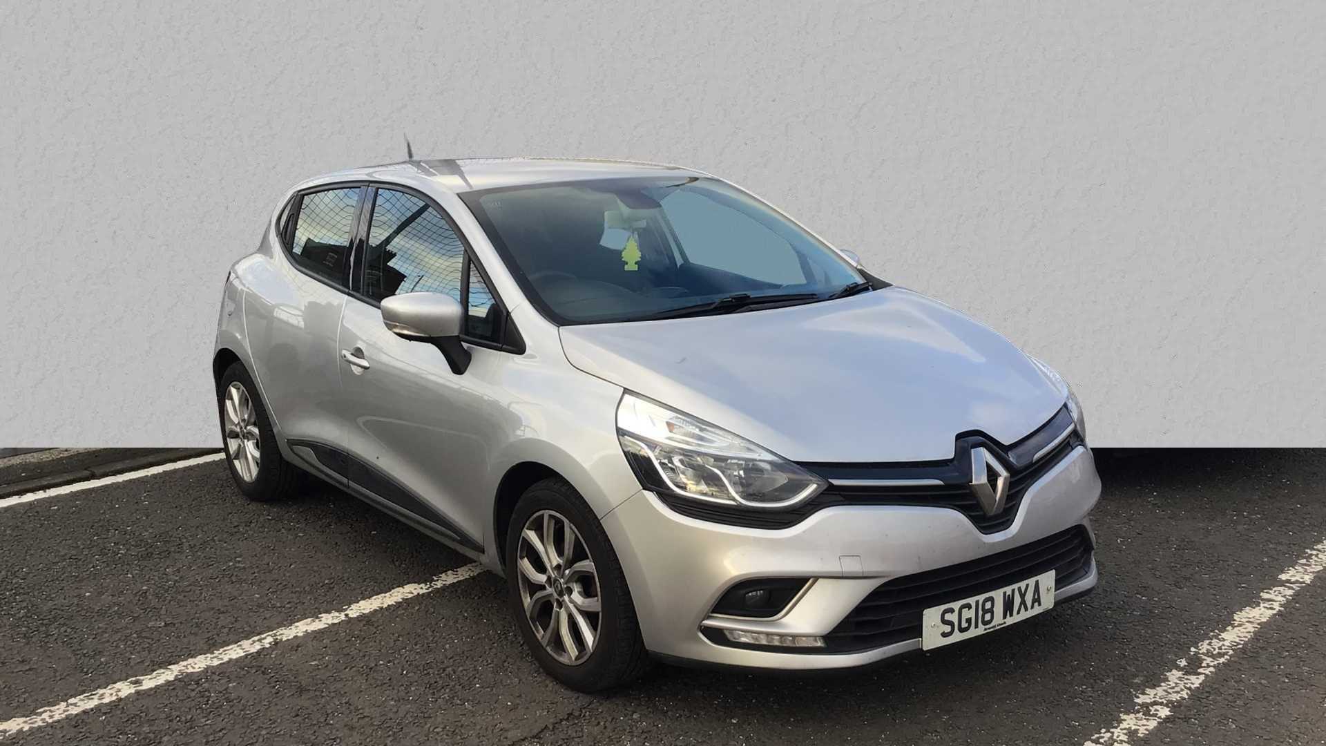 Main listing image - Renault Clio