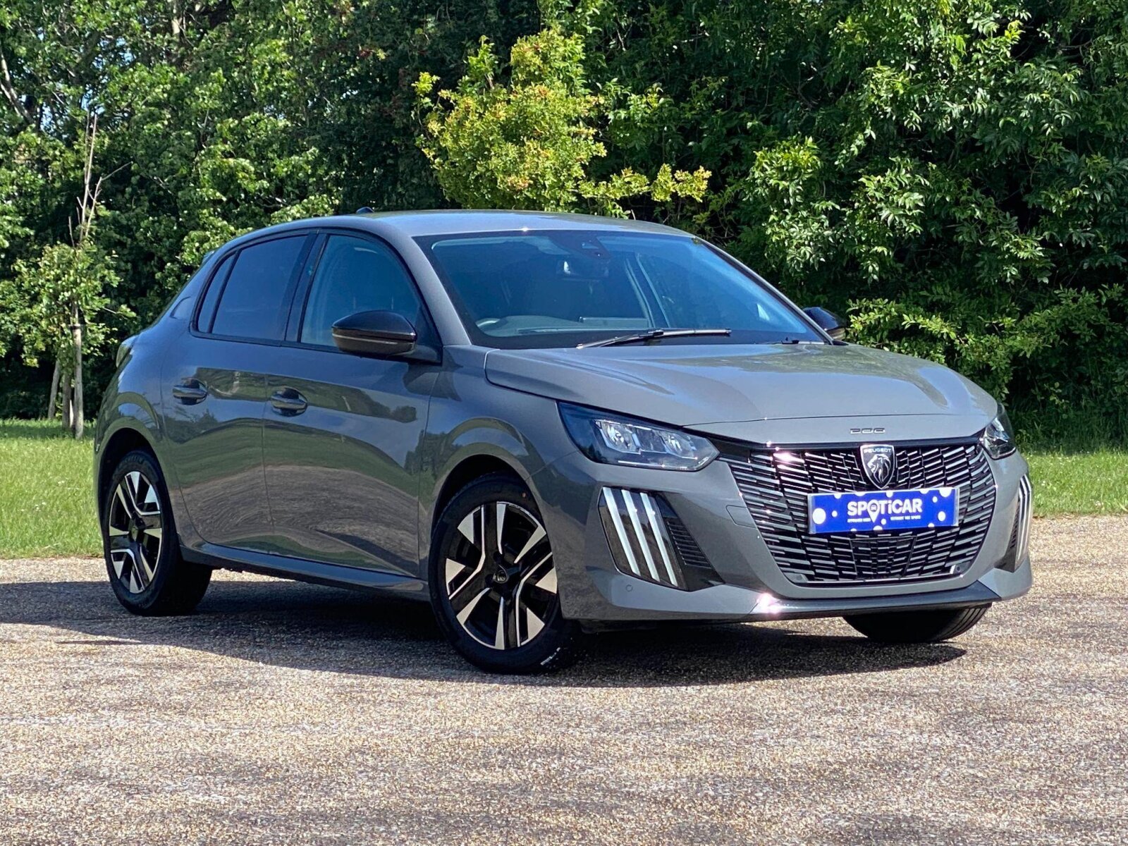 Main listing image - Peugeot 208