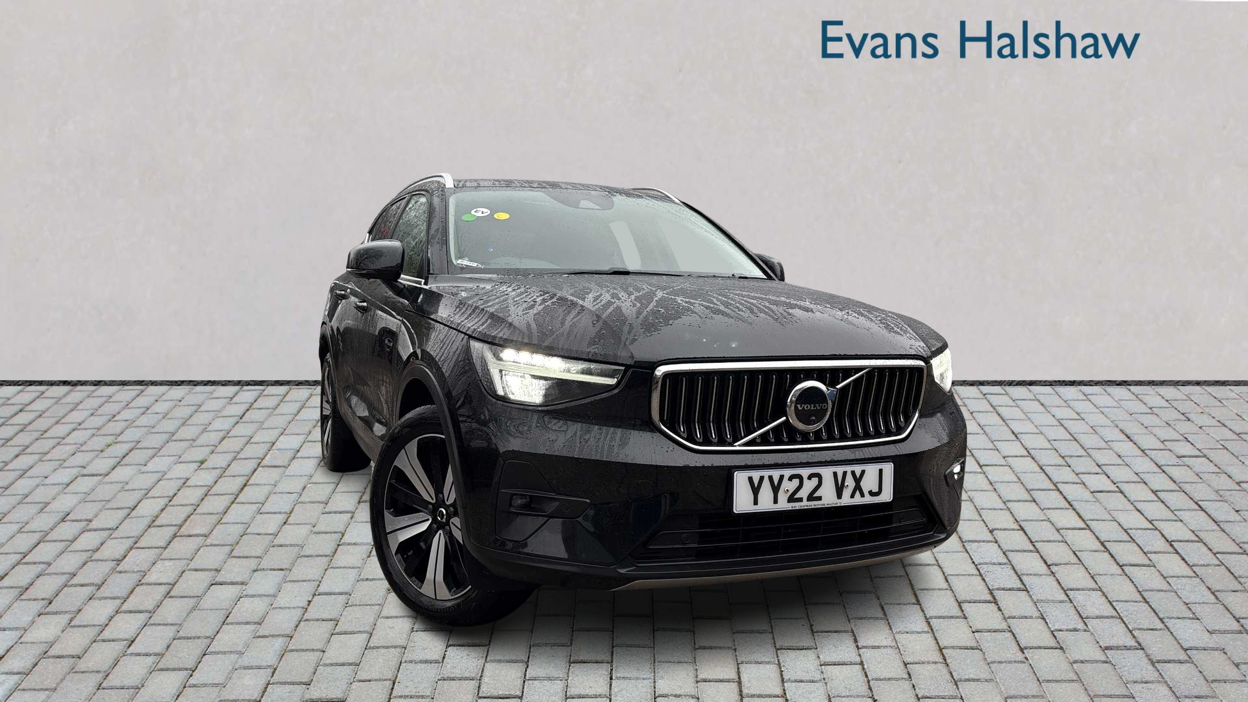 Main listing image - Volvo XC40 Recharge