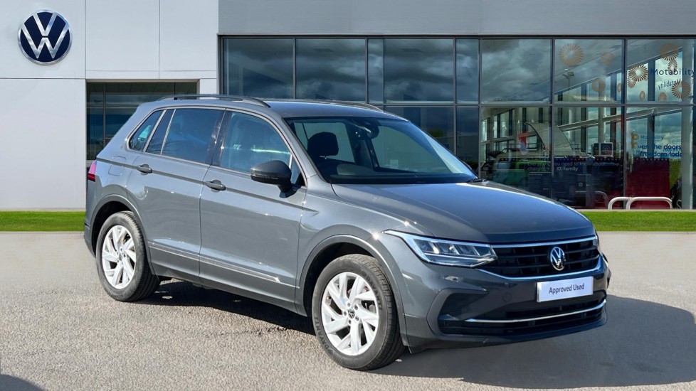 Main listing image - Volkswagen Tiguan