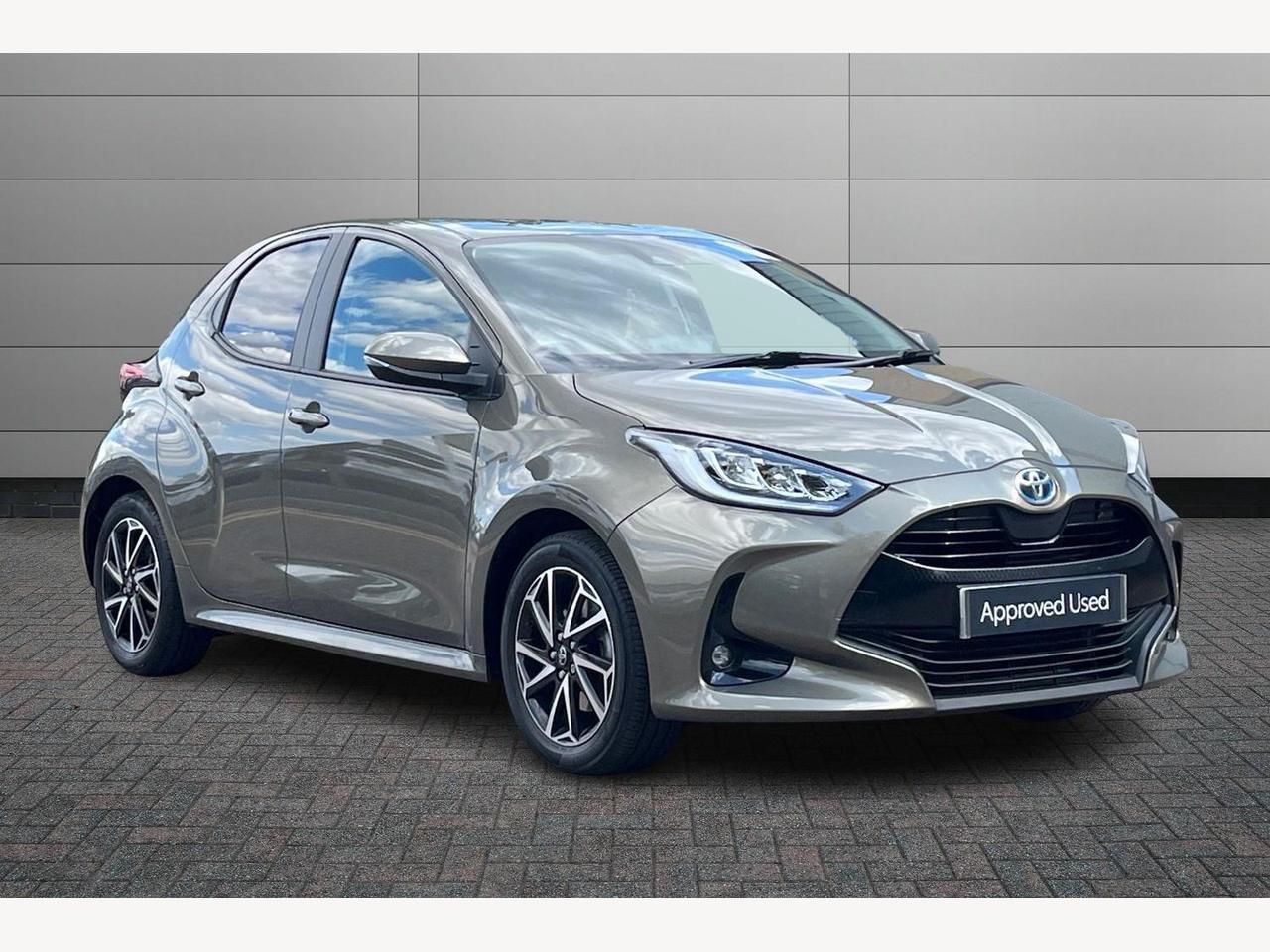 Main listing image - Toyota Yaris