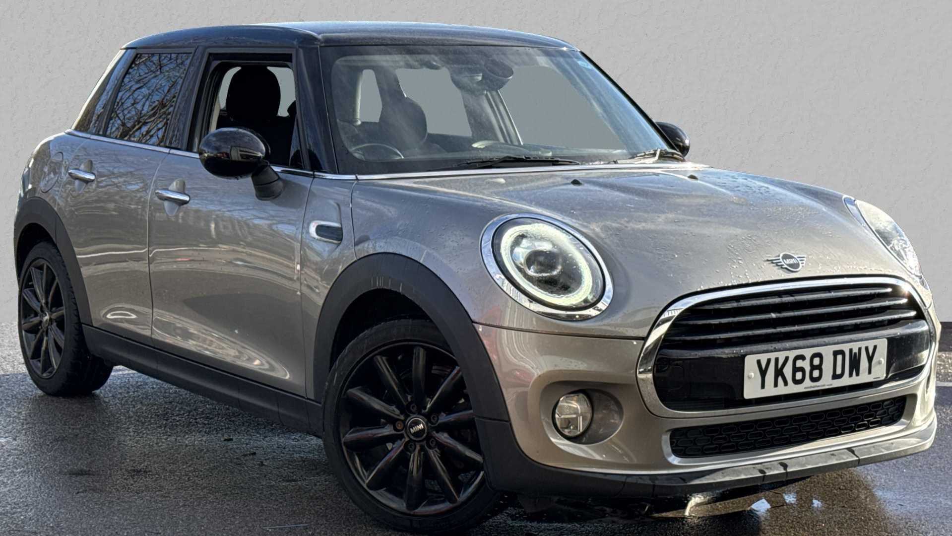 Main listing image - MINI Hatchback 5dr