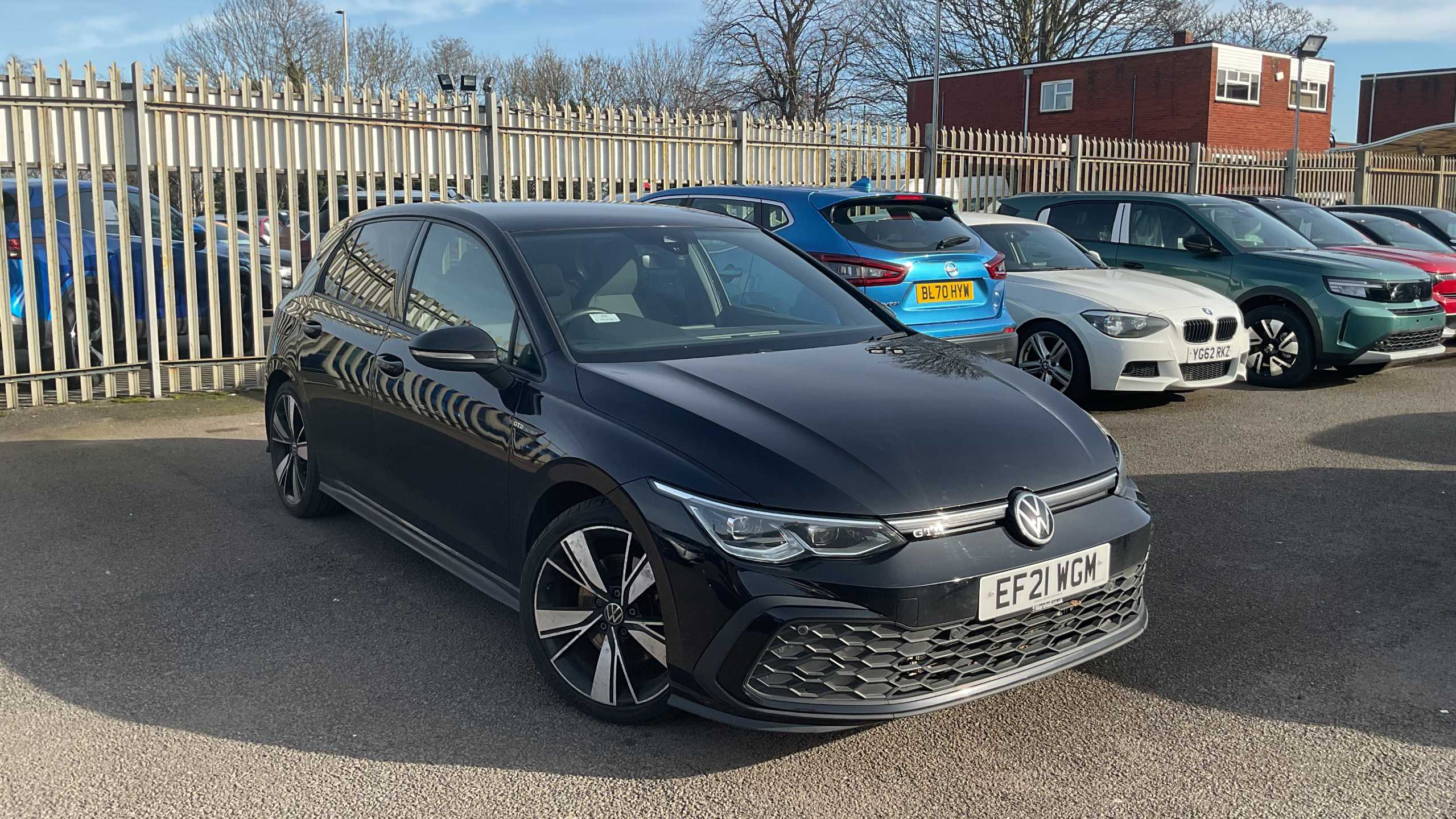 Main listing image - Volkswagen Golf