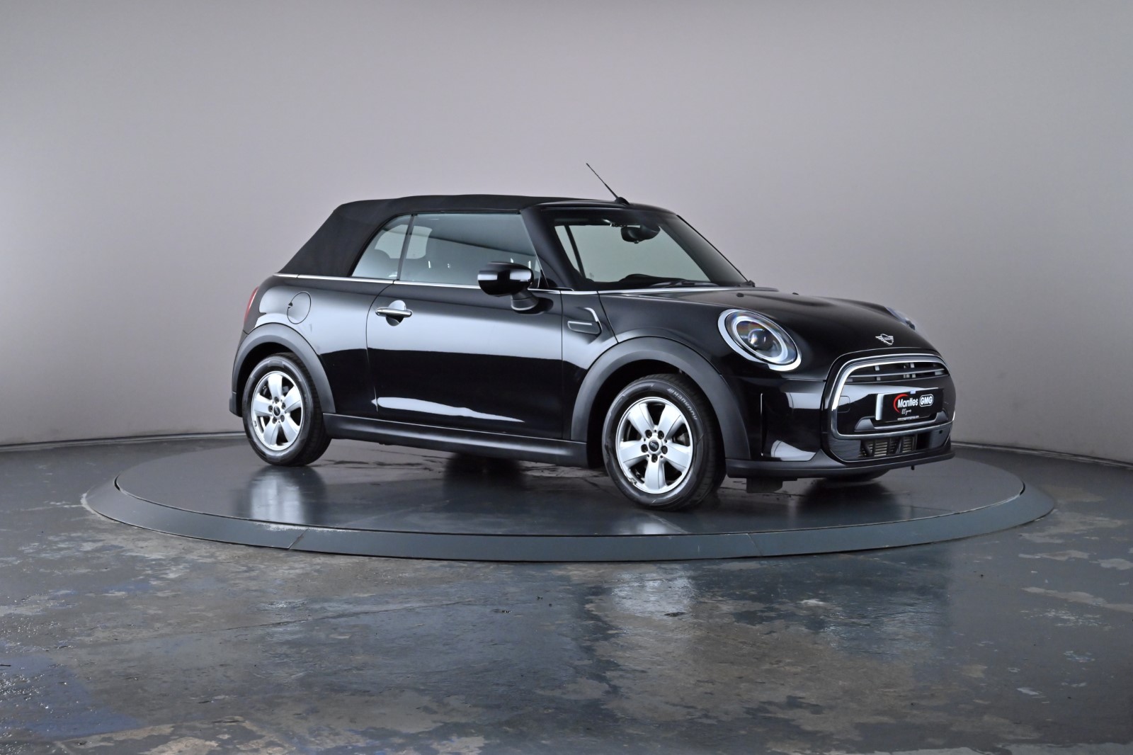 Main listing image - MINI Convertible