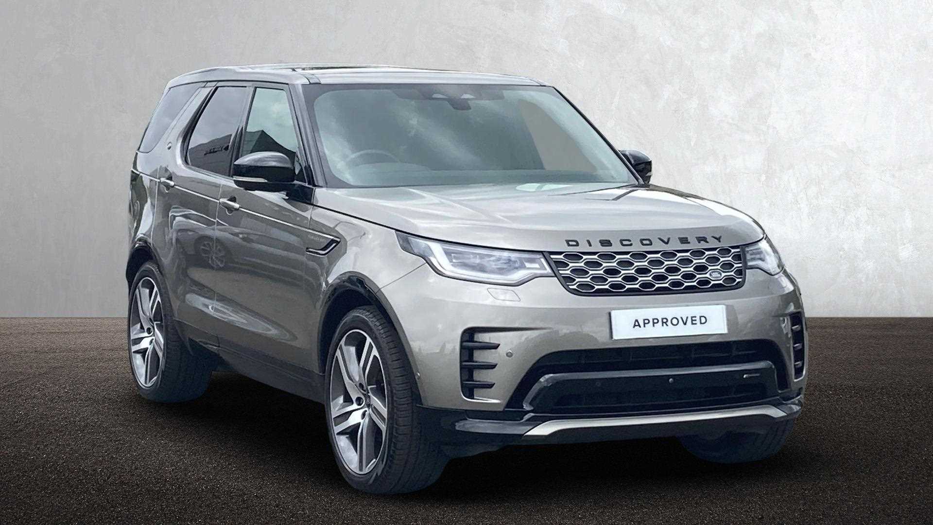 Main listing image - Land Rover Discovery Sport