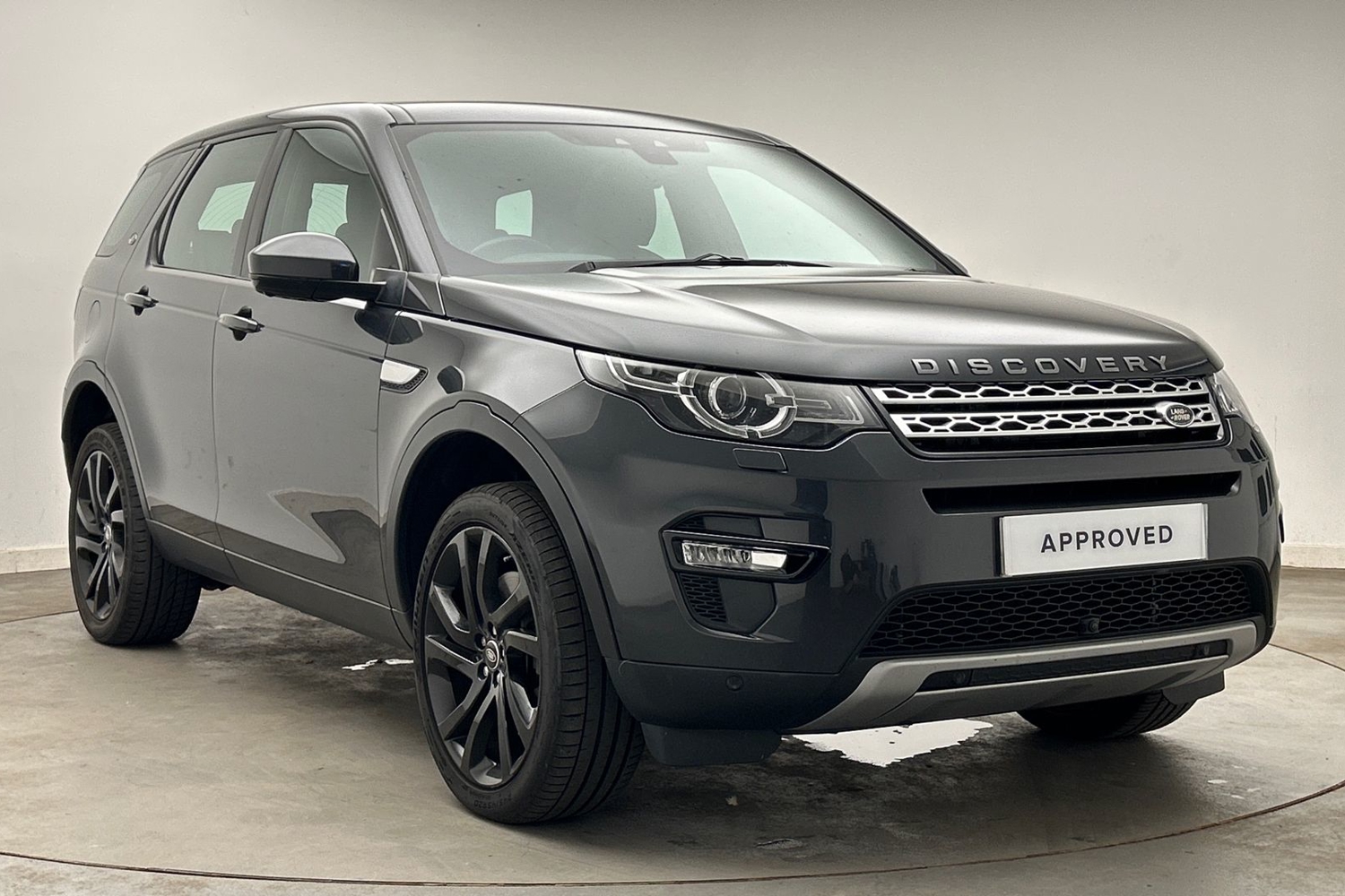 Main listing image - Land Rover Discovery Sport