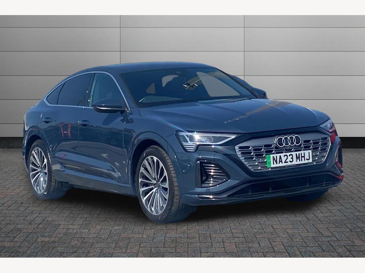 Main listing image - Audi Q8