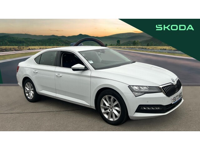 Main listing image - Skoda Superb