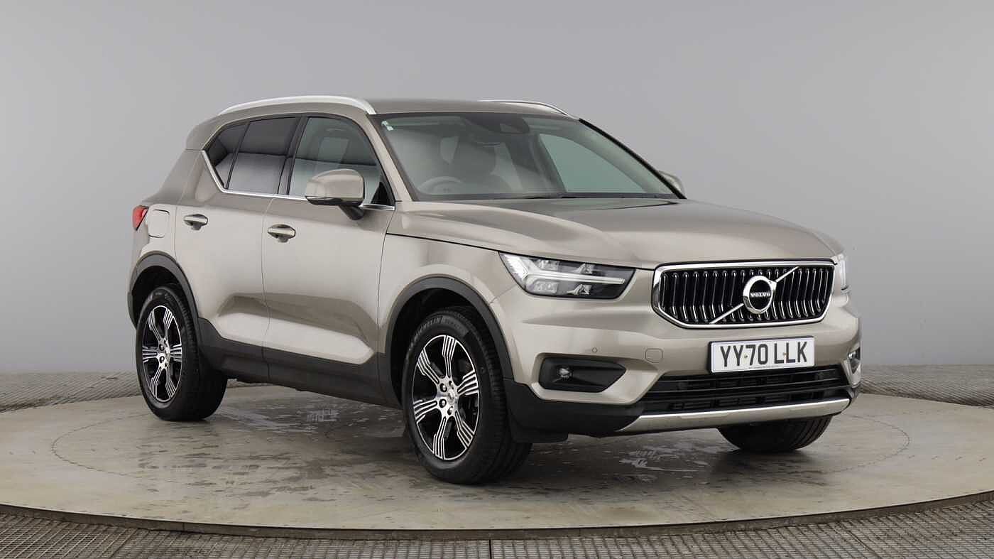 Main listing image - Volvo XC40