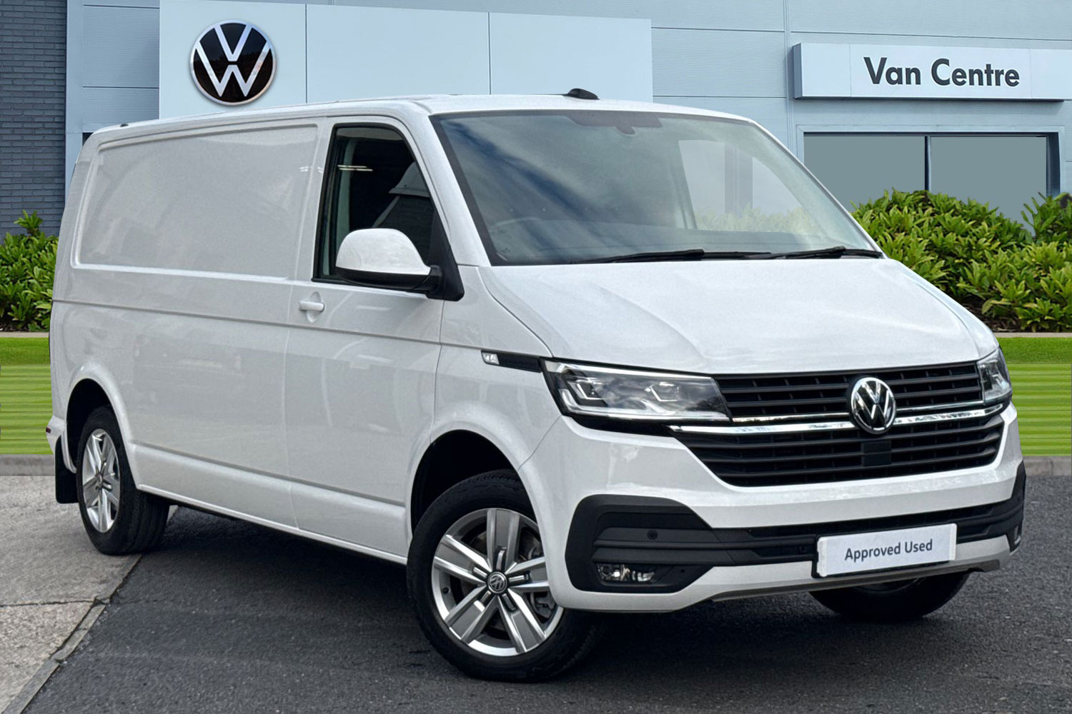 Main listing image - Volkswagen Transporter