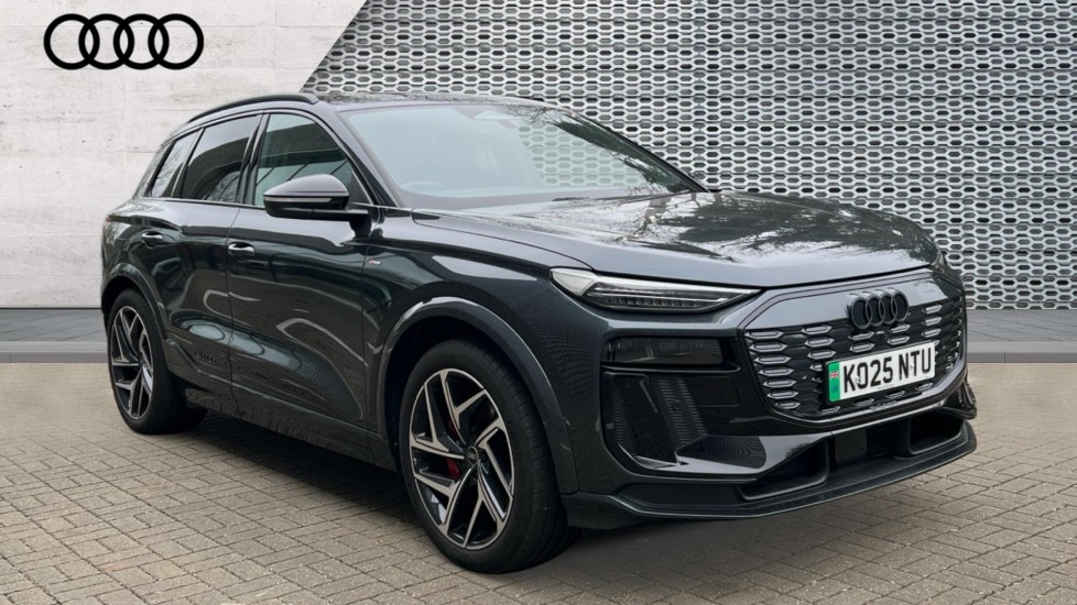 Main listing image - Audi Q6 e-tron