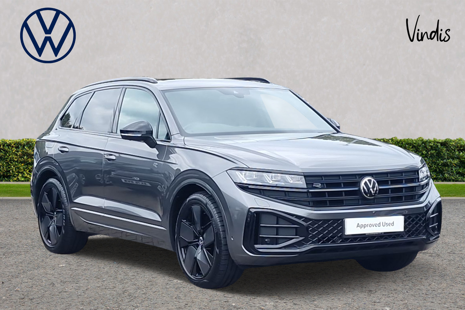 Main listing image - Volkswagen Touareg