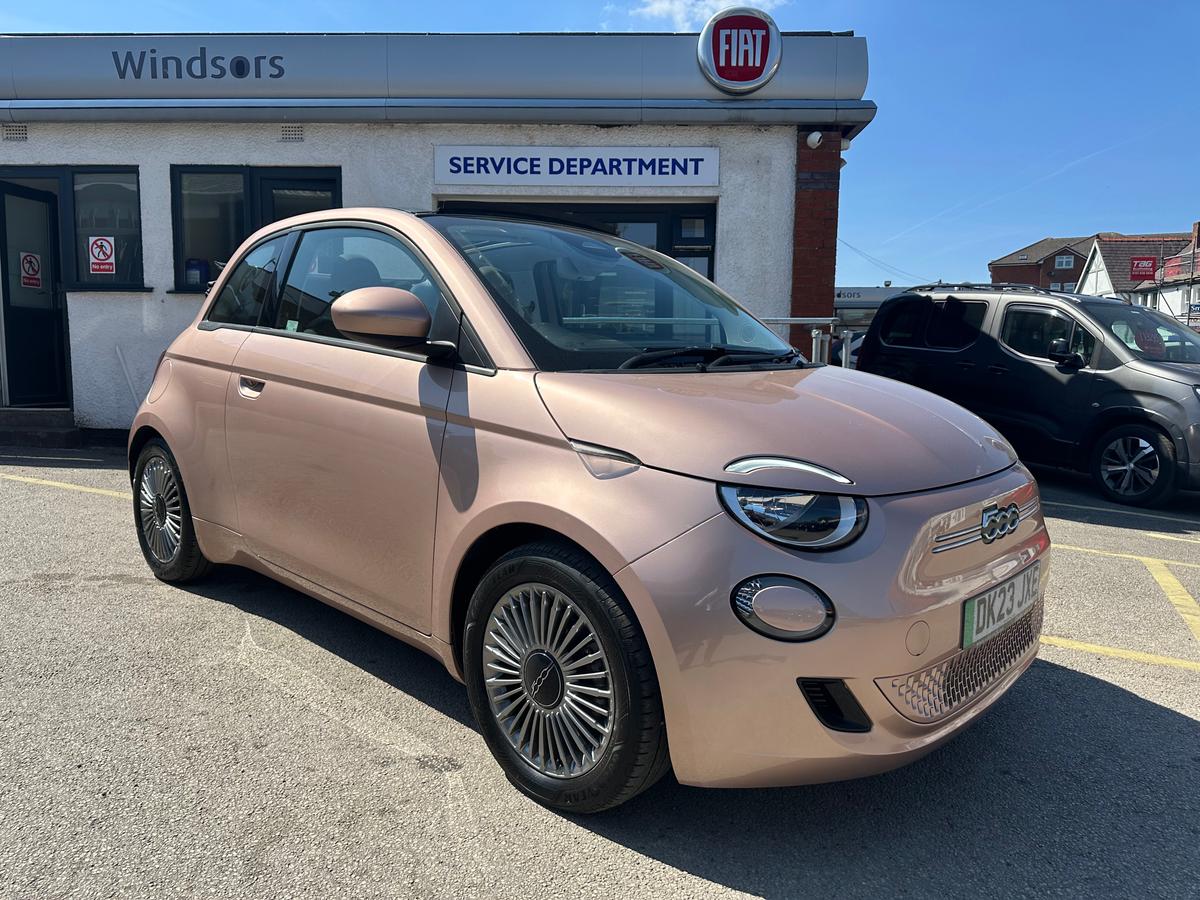 Main listing image - Fiat 500 Electric