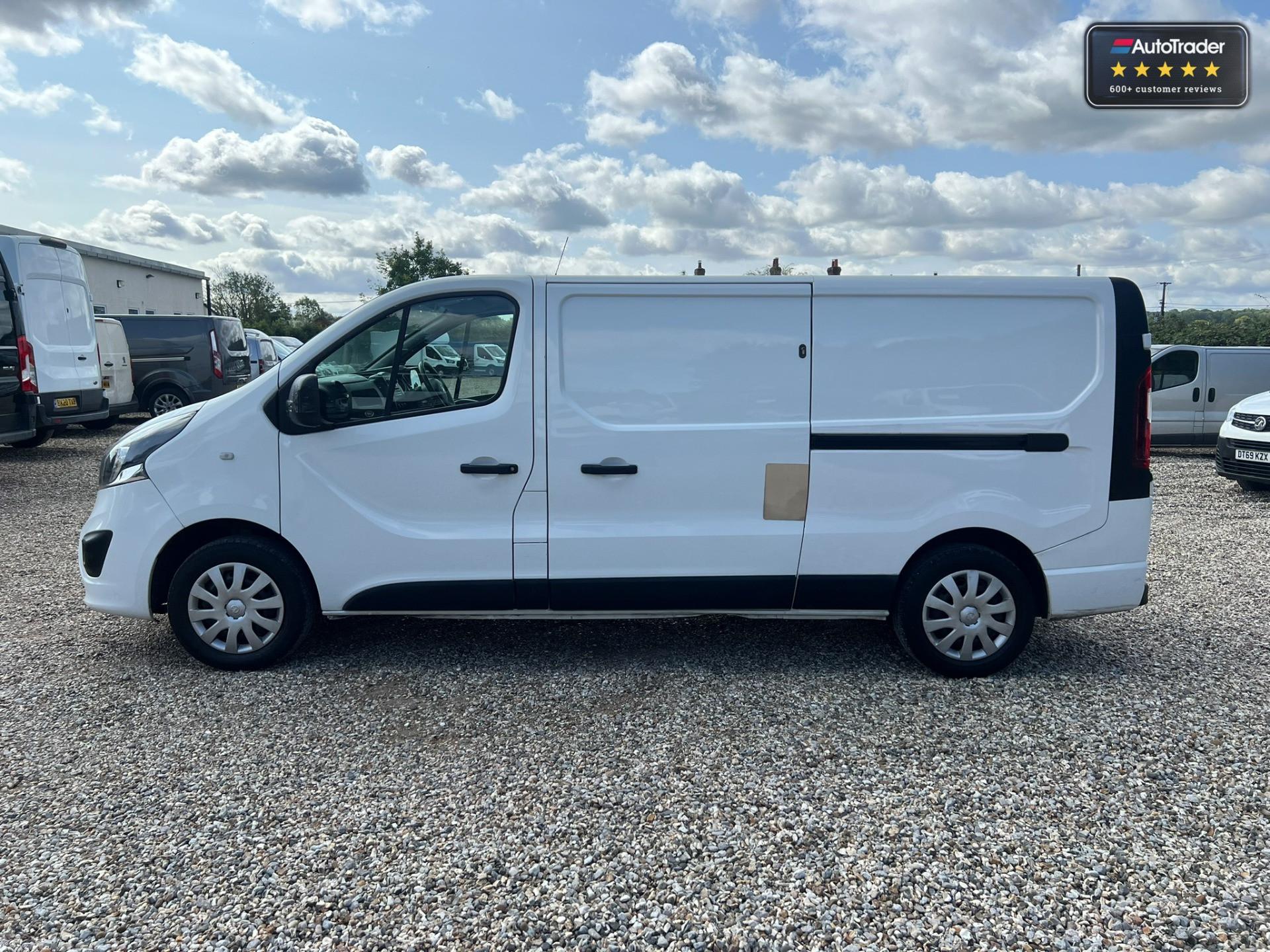 Main listing image - Vauxhall Vivaro