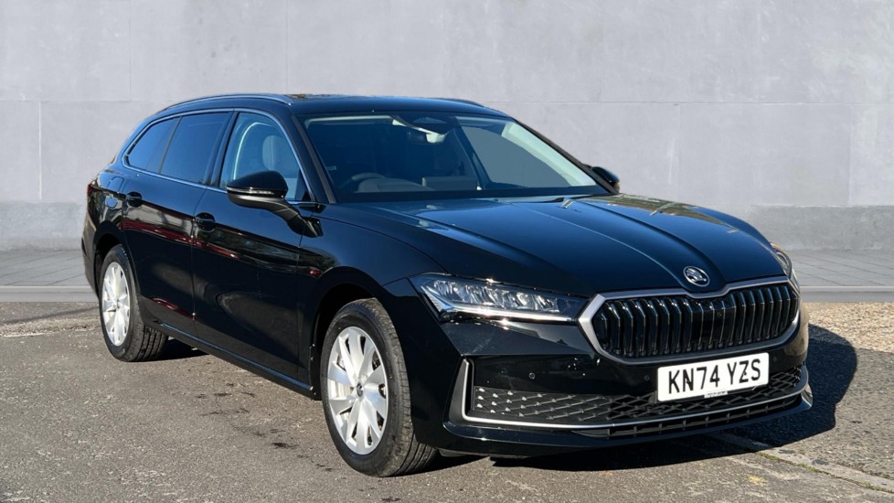 Main listing image - Skoda Superb Estate