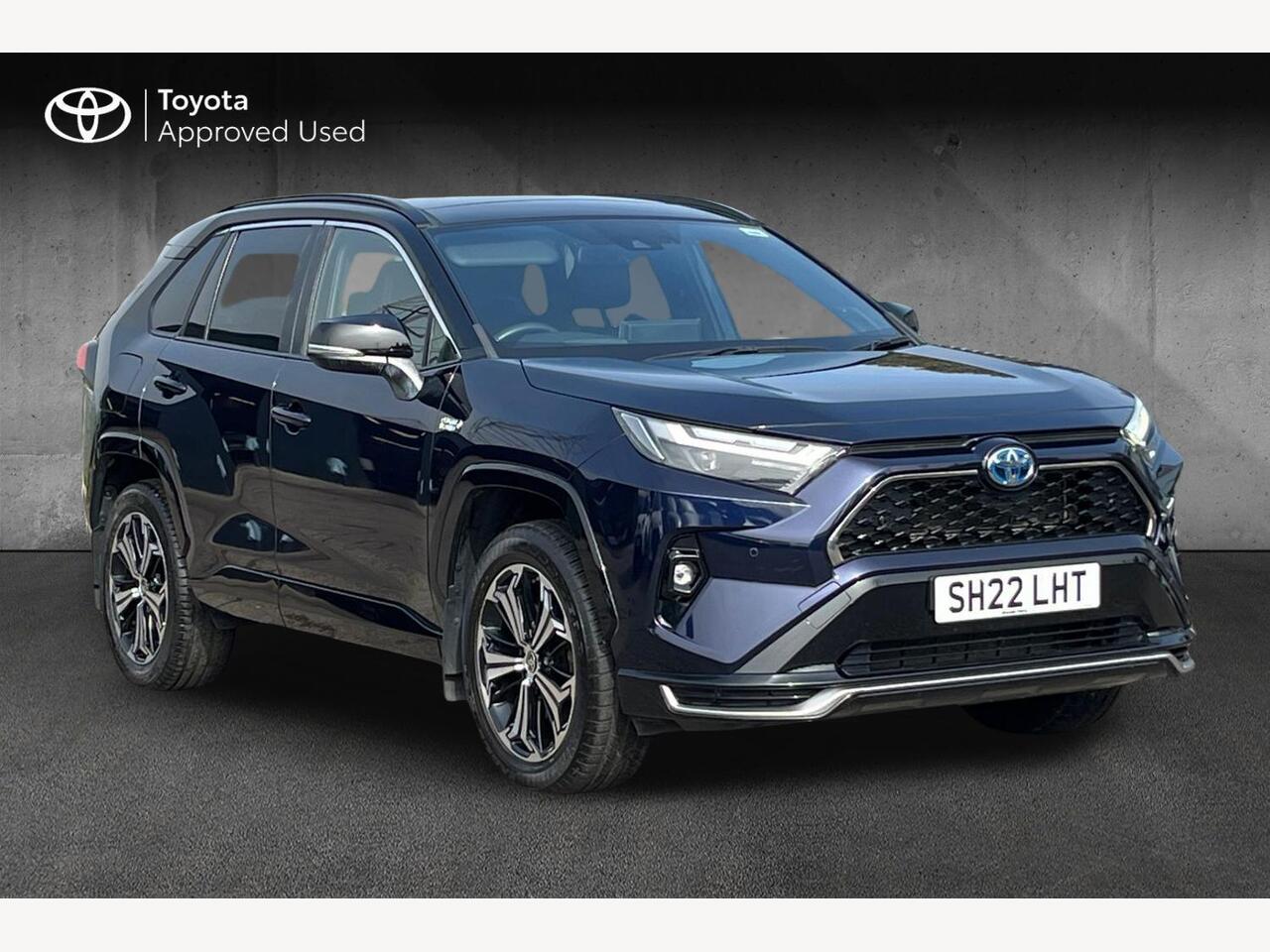 Main listing image - Toyota RAV4