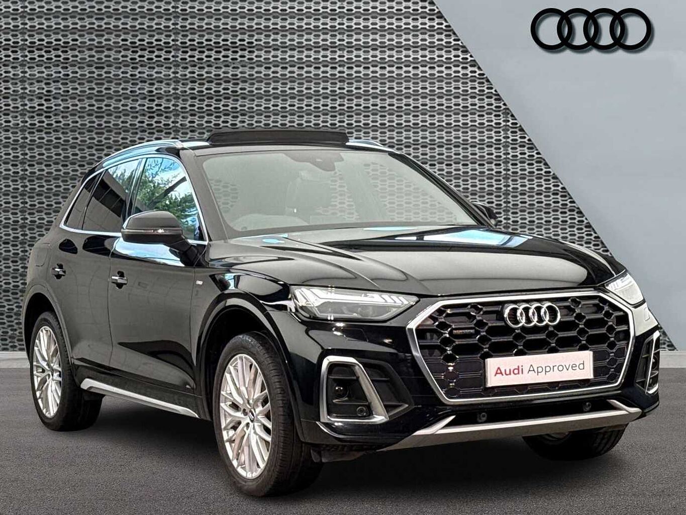 Main listing image - Audi Q5