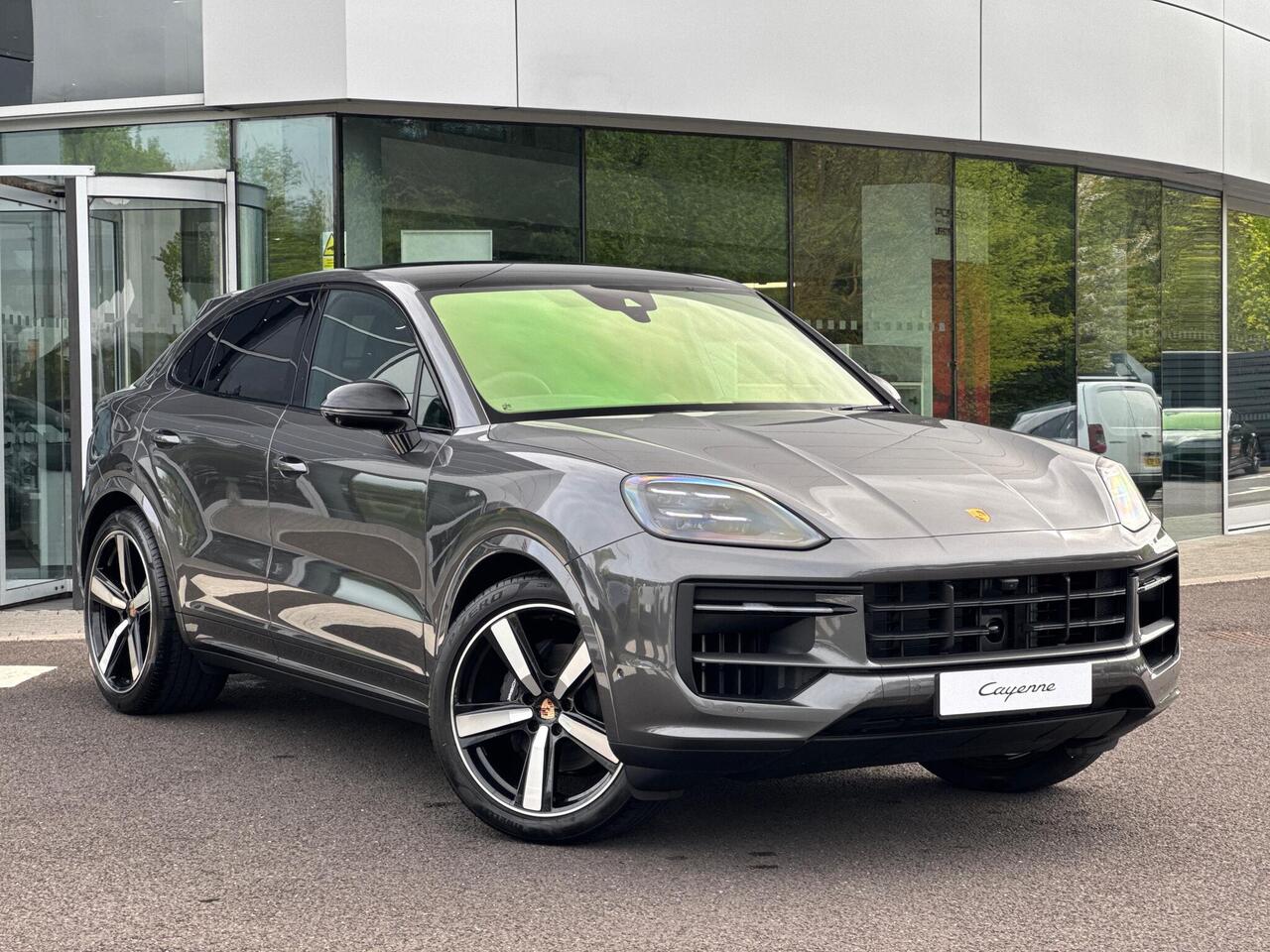 Main listing image - Porsche Cayenne