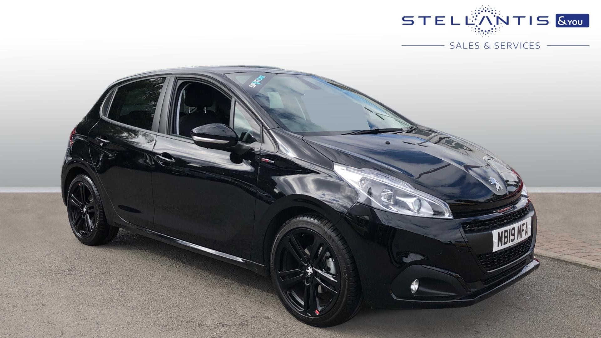 Main listing image - Peugeot 208