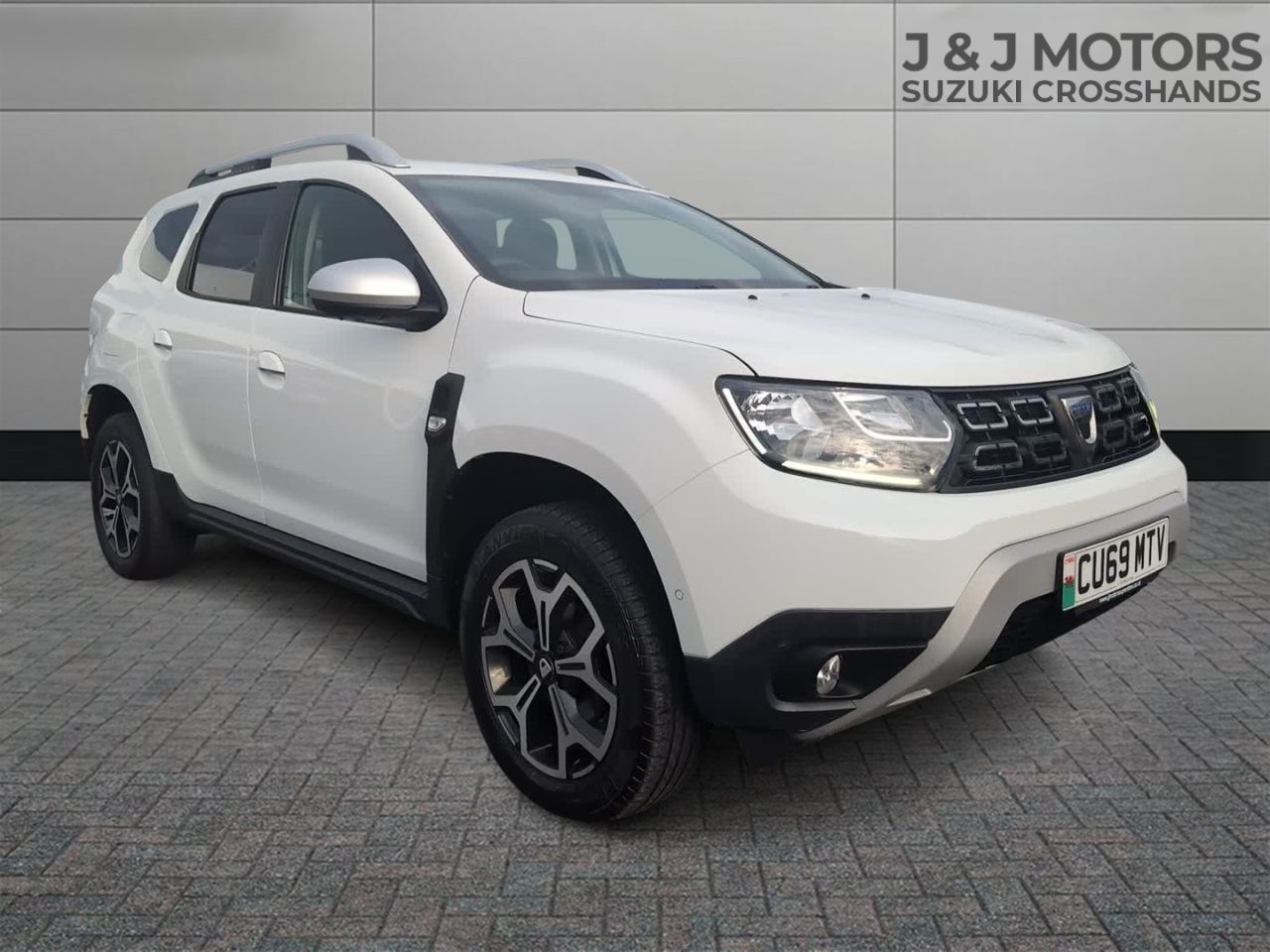 Main listing image - Dacia Duster