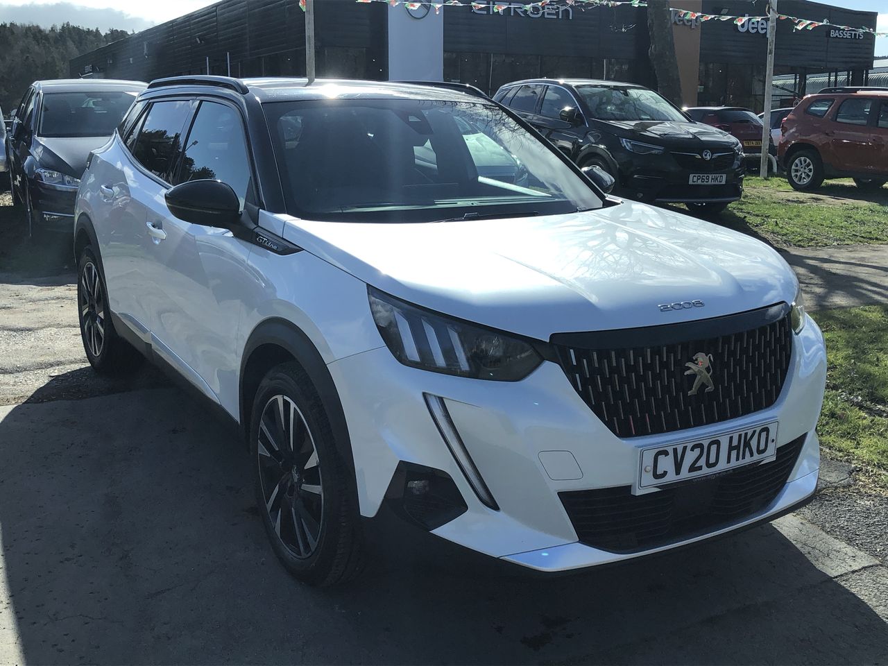 Main listing image - Peugeot 2008