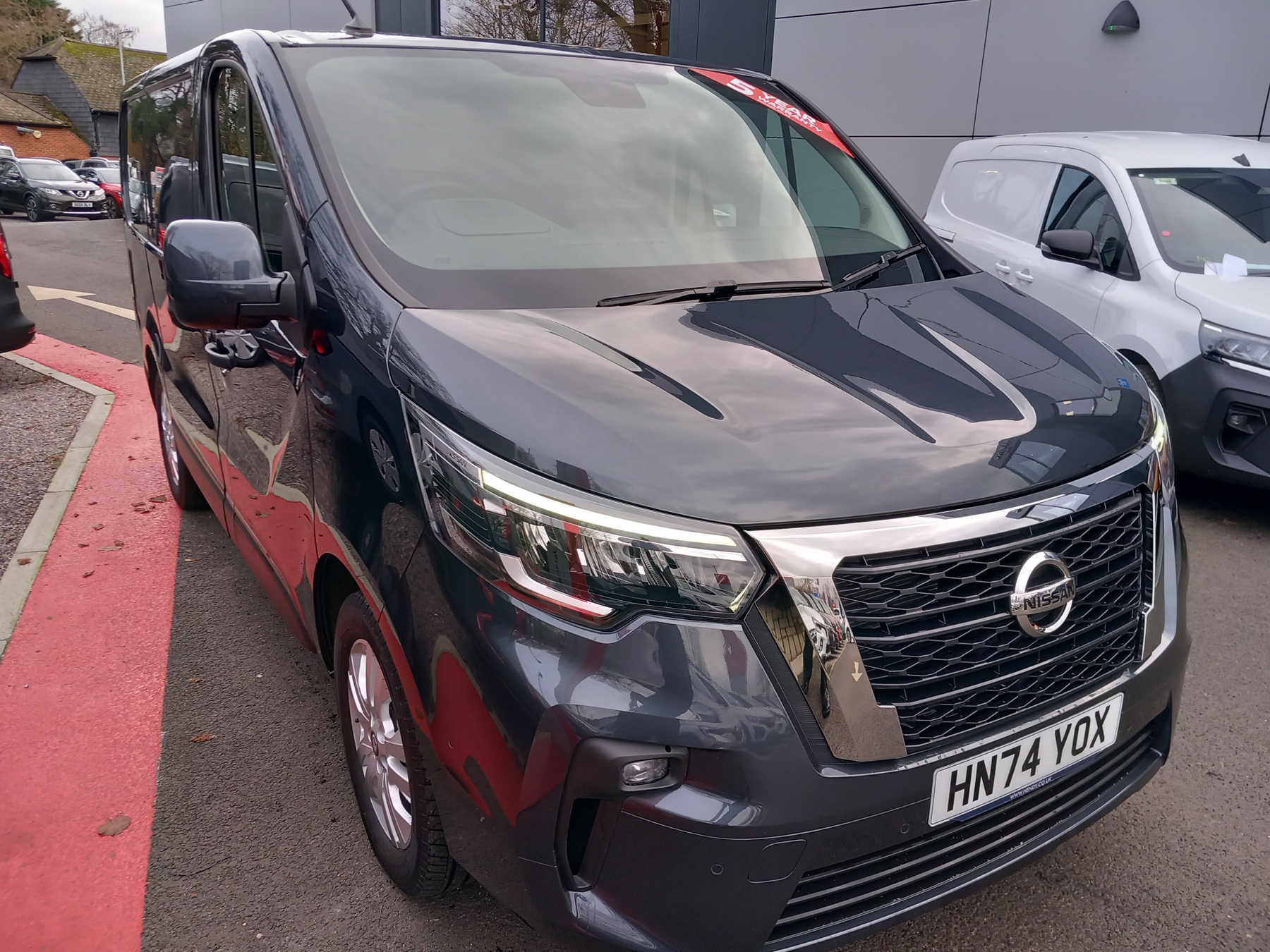 Main listing image - Nissan Primastar