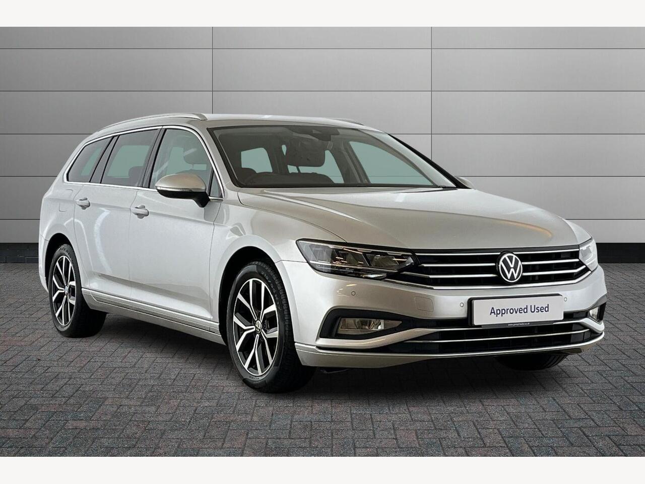 Main listing image - Volkswagen Passat Estate