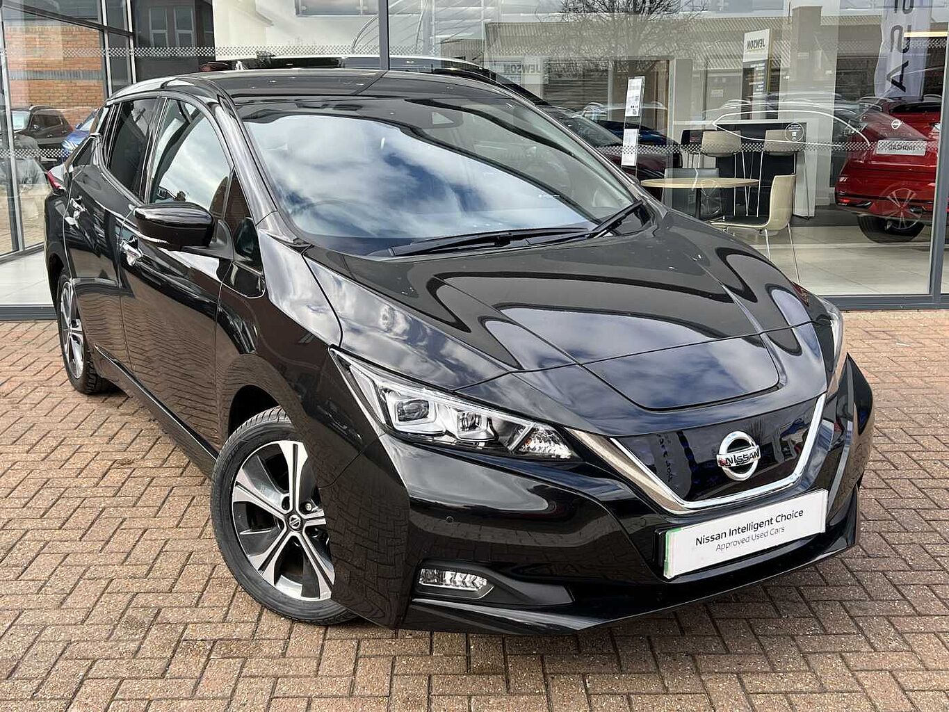 Main listing image - Nissan Leaf