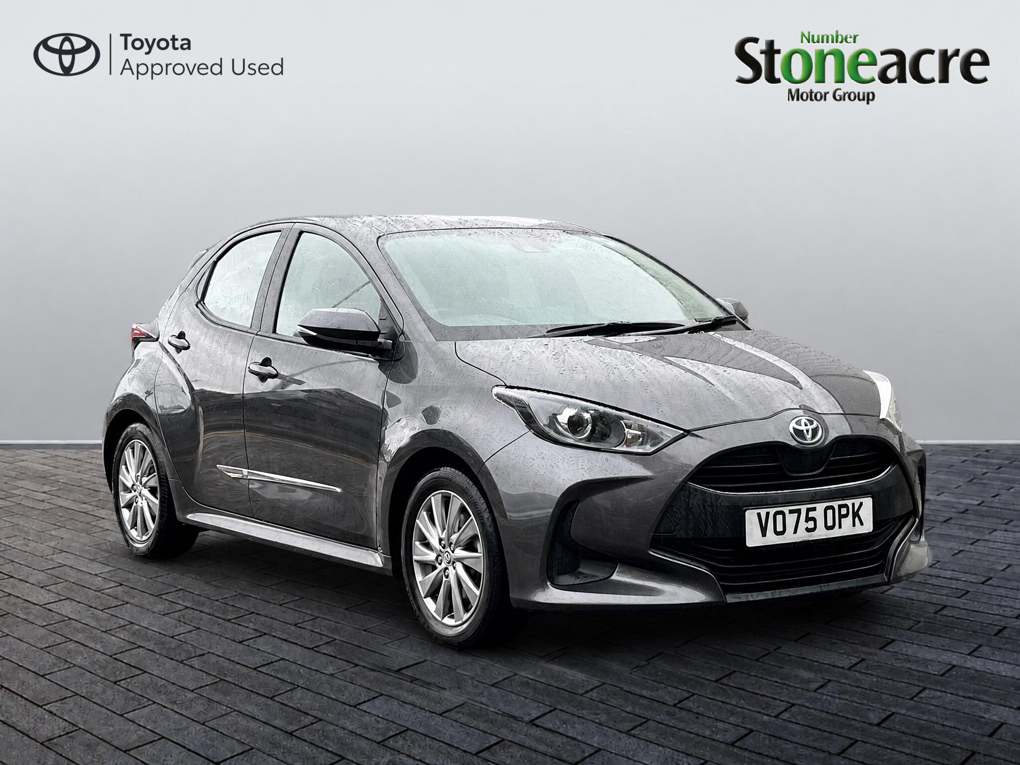 Main listing image - Toyota Yaris